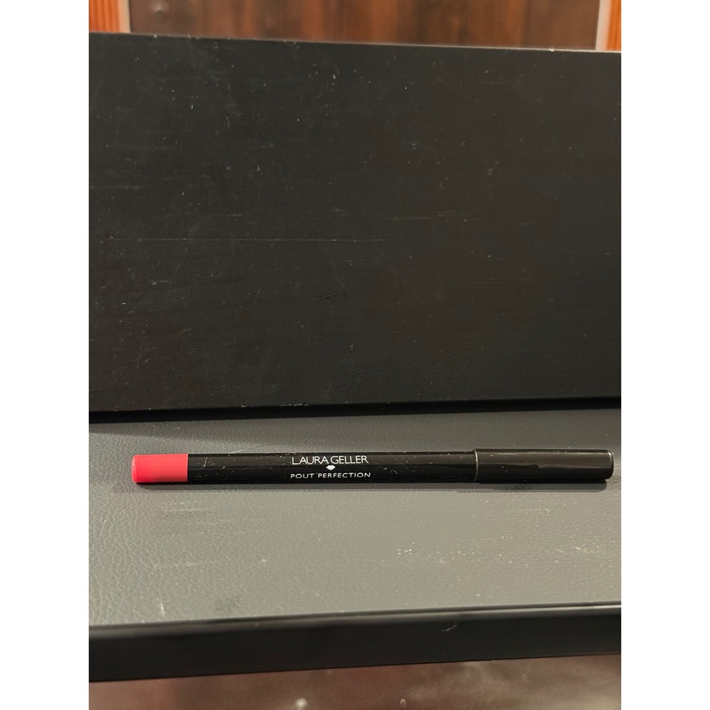 Laura Geller Pout Perfection Waterproof Lip Liner hibiscus New